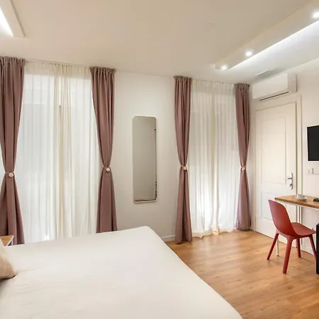Ciao Hotel *